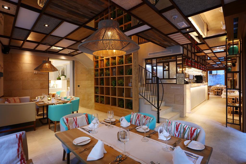 Bo Hotel Palma Exterior foto Restaurant